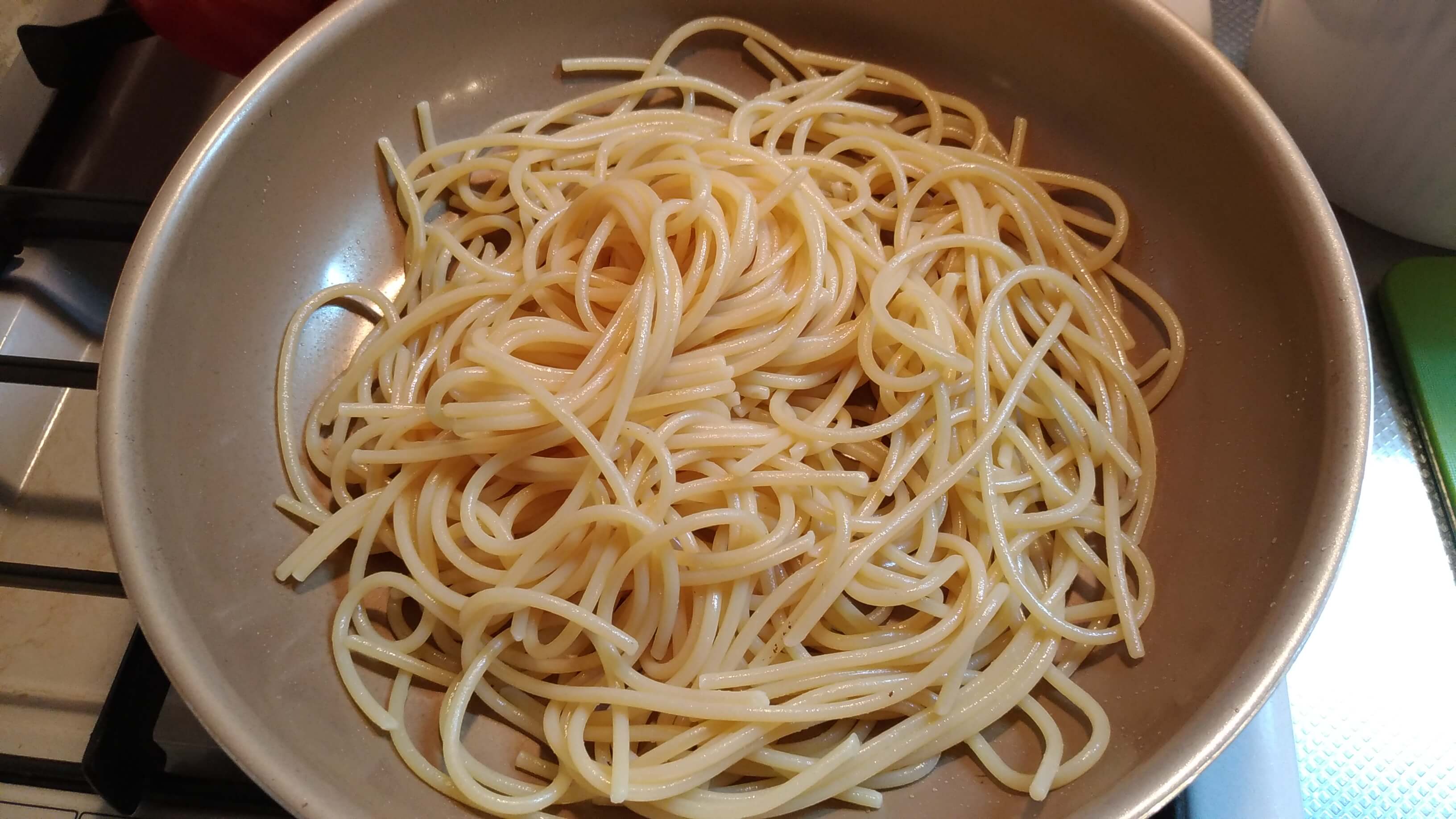 ヨコイのあんかけスパいためる